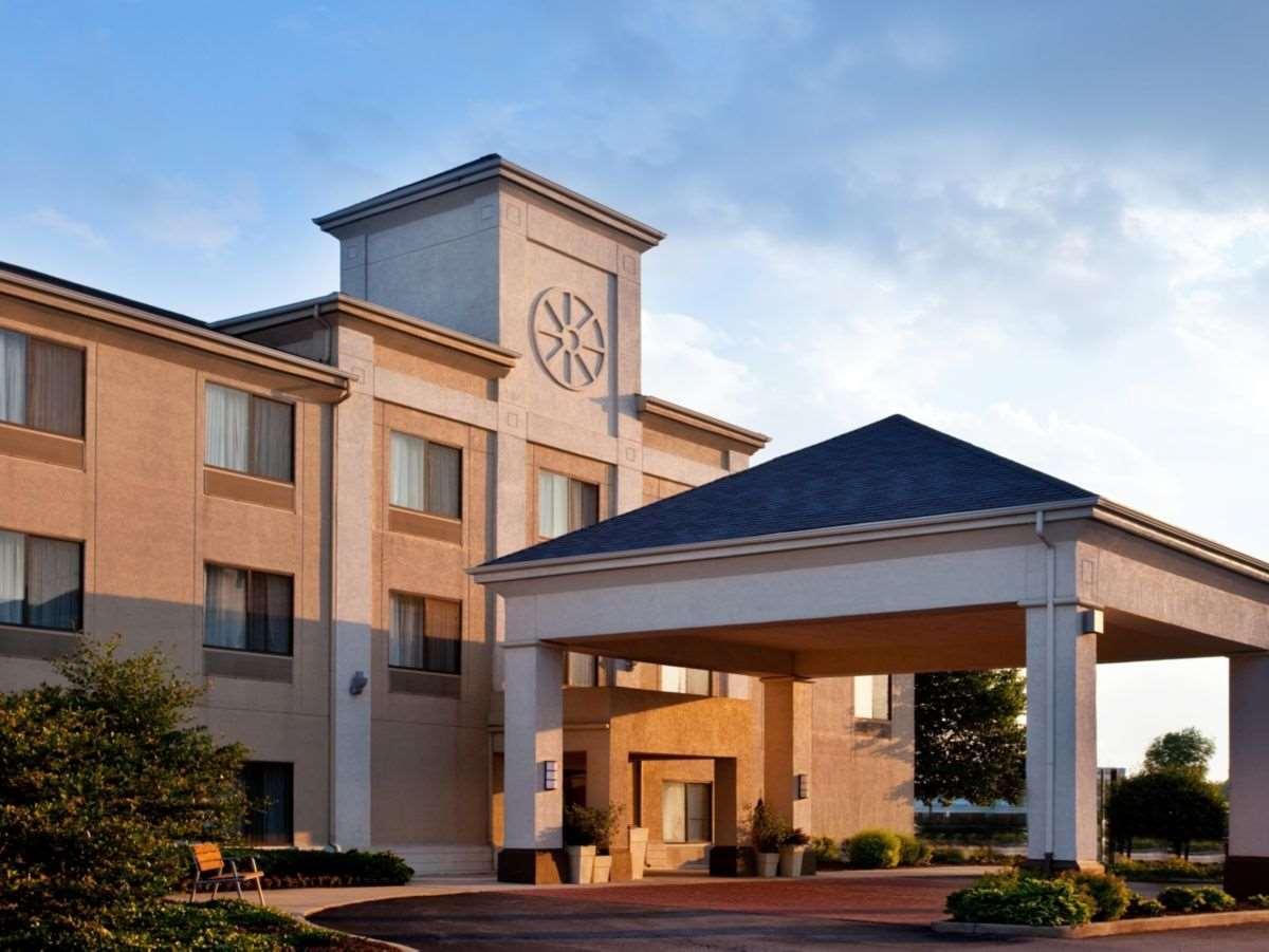 Baymont By Wyndham Меррилвилл Экстерьер фото